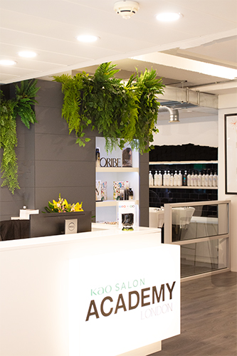 Cosmetic Salon, London (1)